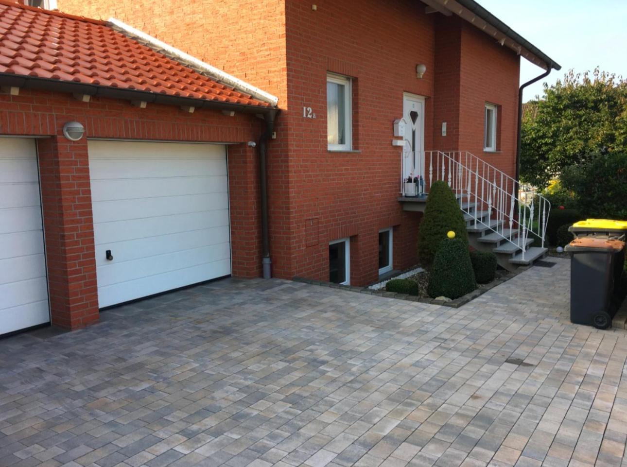 Apartment Mit Blick Auf Herkules Mit Parkplatz Kassel Exterior photo